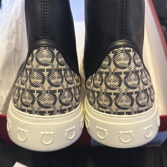 Salvatore Ferragamo Nero calf men boots - Picture 4 of 11